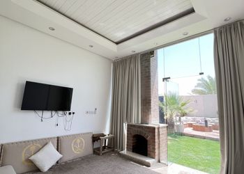 شاليه بمسبح وألعاب اطفال