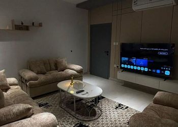 شقة بصالة وغرفة نوم