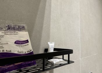 استديو بتصميم انيق ودخول ذاتي