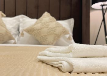 استديو بسرير ماستر وجلسة جانبية 