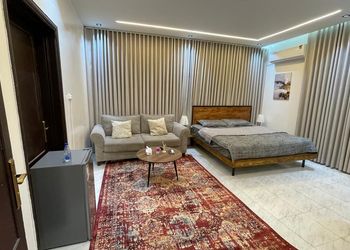 استديو هادئ بسرير ماستر 