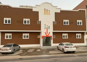 استديو بسرير ماستر وجلسة جانبية
