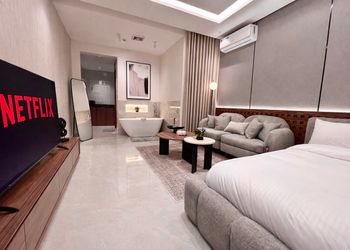 استديو أنيق بدخول ذاتي وبانيو  