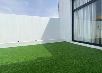 استديوبسرير ماستر  وفناء خارجي 