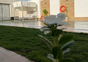 شاليه مودرن بمسبح وجاكوزي 
