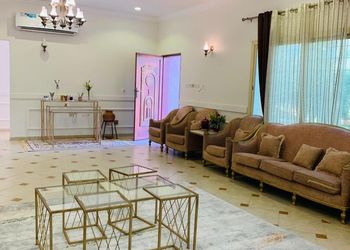 استراحة بألعاب أطفال ومجالس
