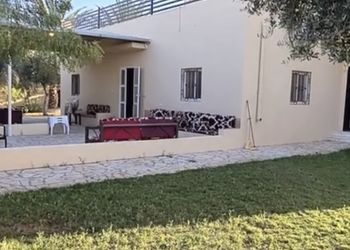 استراحة بجلسة خارجية و مجالس