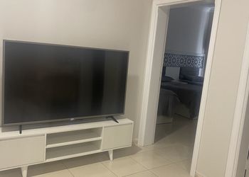 شقة بصاله وغرفتين نوم 