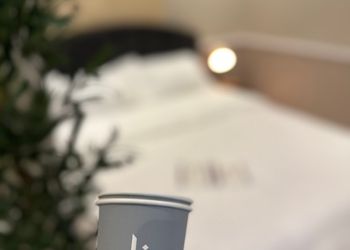 استديو بسرير ماستر 
