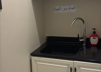 استديو بسرير ماستر وجلسة جانبية