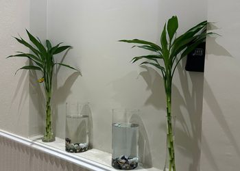 استديو بأثاث مريح وبسيط 