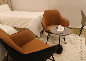 استديو بأثاث مريح وبسيط 