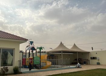 استراحة بمجالس وجلسة خارجية 