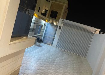 شقة بصالة وغرفة نوم ومجلس