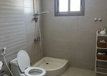 شقة بغرفتين نوم وصالة