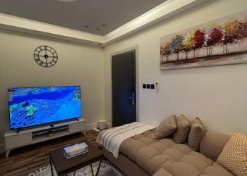 شقة بصالة وغرفة نوم