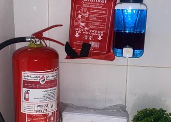 شقة هادئة بصالة وغرفة نوم 