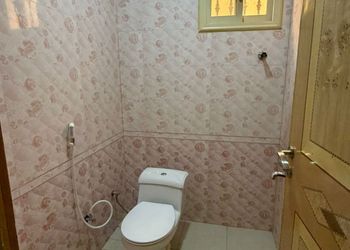 شقة بغرفتين نوم وصالة