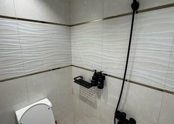 استديو بسرير ماستر وجلسة مريحة 