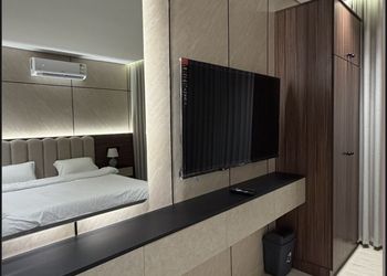 استديو بسرير ماستر وأثاث مريح 
