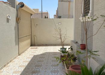 شقة صالة معيشة ومطبخ غرفة نوم