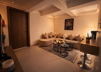 شقة بغرفة نوم وصالة 