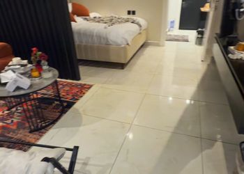 استديو بتصميم أنيق ودخول ذاتي