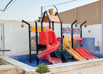 شاليه بألعاب مائية ومسب
