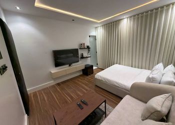 استديو بسرير ماستر