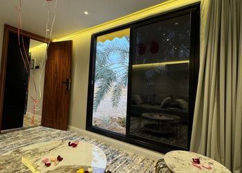 مزرعة بمناظر خلابة وجلسات خارجية 
