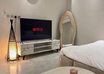 استديو هادئ بسرير ماستر 