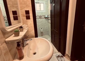 استديو انيق وهادئ بدخول ذاتي