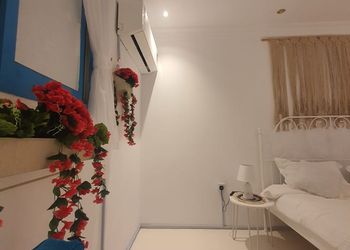 استديو هادئ بدخول ذاتي 
