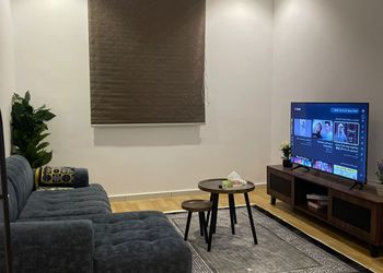 استديو بسرير ماستر وجلسة جانبية 