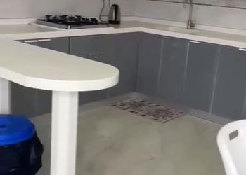 شالية بجلسة خارجية ومسبح 