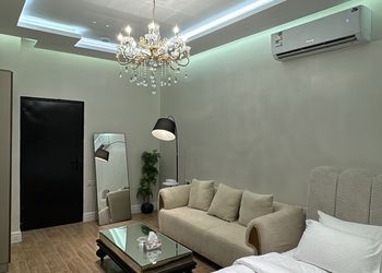 استديو بسرير ماستر وجلسة جانبية