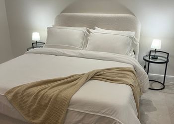 استديو هادئ بدخول ذاتي 