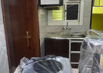 شقة بثلاث اسرة فردية 