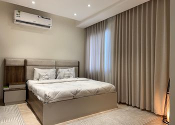 استديو بسرير ماستر وتصميم واسع 