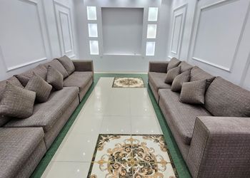 استراحة بمسطح اخضر وجلسه خارجيه