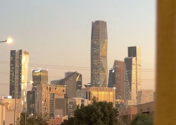 استديو بسرير ماستر وجلسة جانبية 