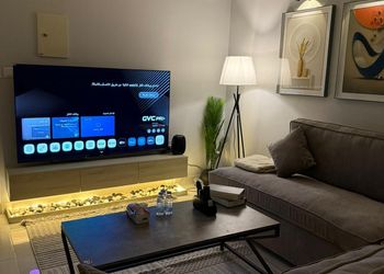 استديو بسرير ماستر وجلسة جانبية 