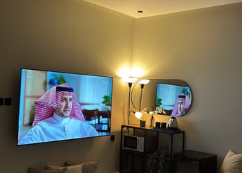 استديو بأثاث مريح وبسيط 