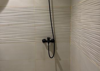 استديو بسرير ماستر وجلسة جانبية