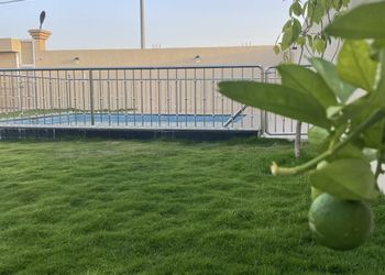 كوخ هادئ بمسبح وجلسة خارجيه