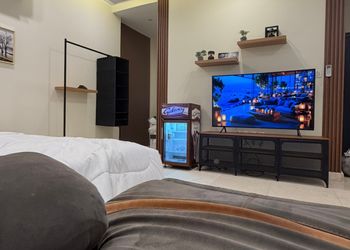 استديو هادئ بسرير ماستر 
