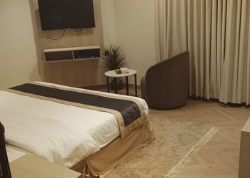 استديو بسرير ماستر