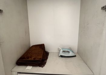 شقة بغرفة نوم وصالة 