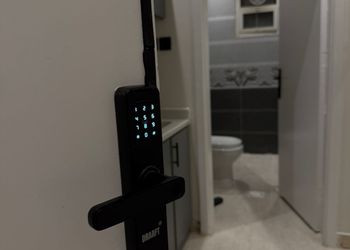 استوديو بدخول ذاتي 