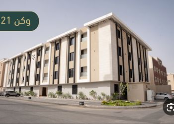 شقة بصالة انيقة ودخول ذاتي 